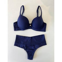 Conjunto Kira